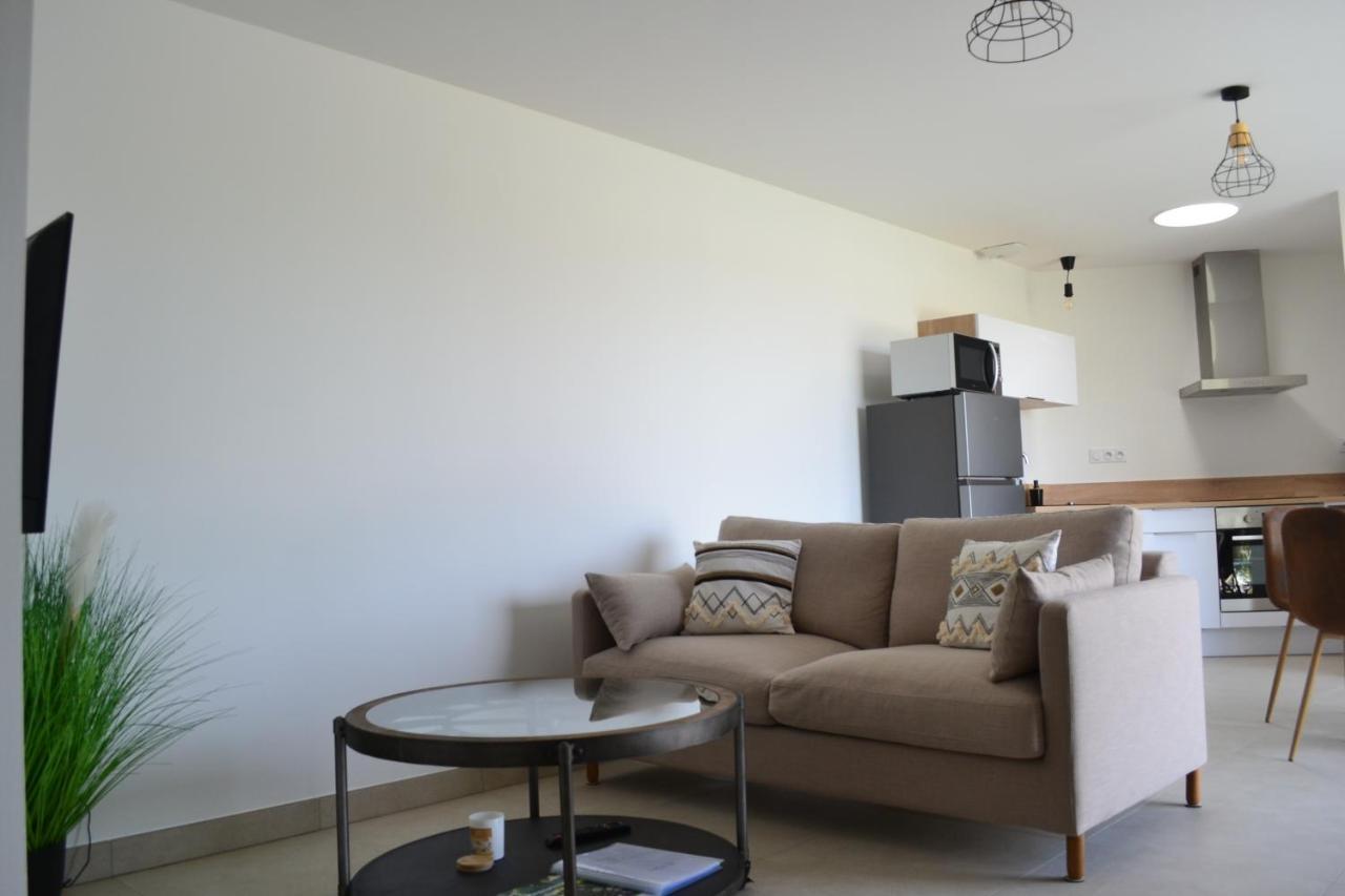Appart Hotel La Gacilly-Centre Ville-Spa-Parking מראה חיצוני תמונה
