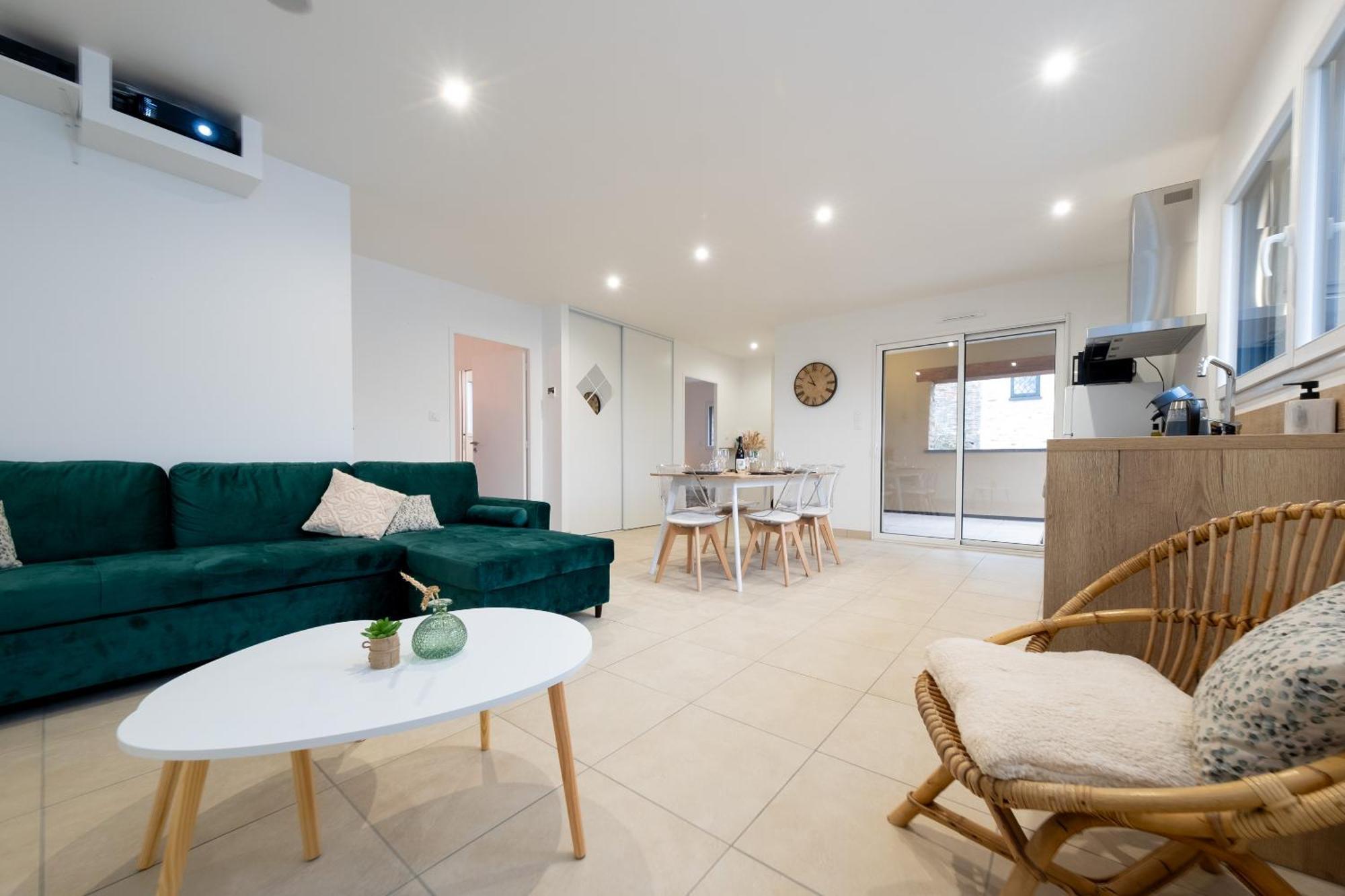 Appart Hotel La Gacilly-Centre Ville-Spa-Parking מראה חיצוני תמונה
